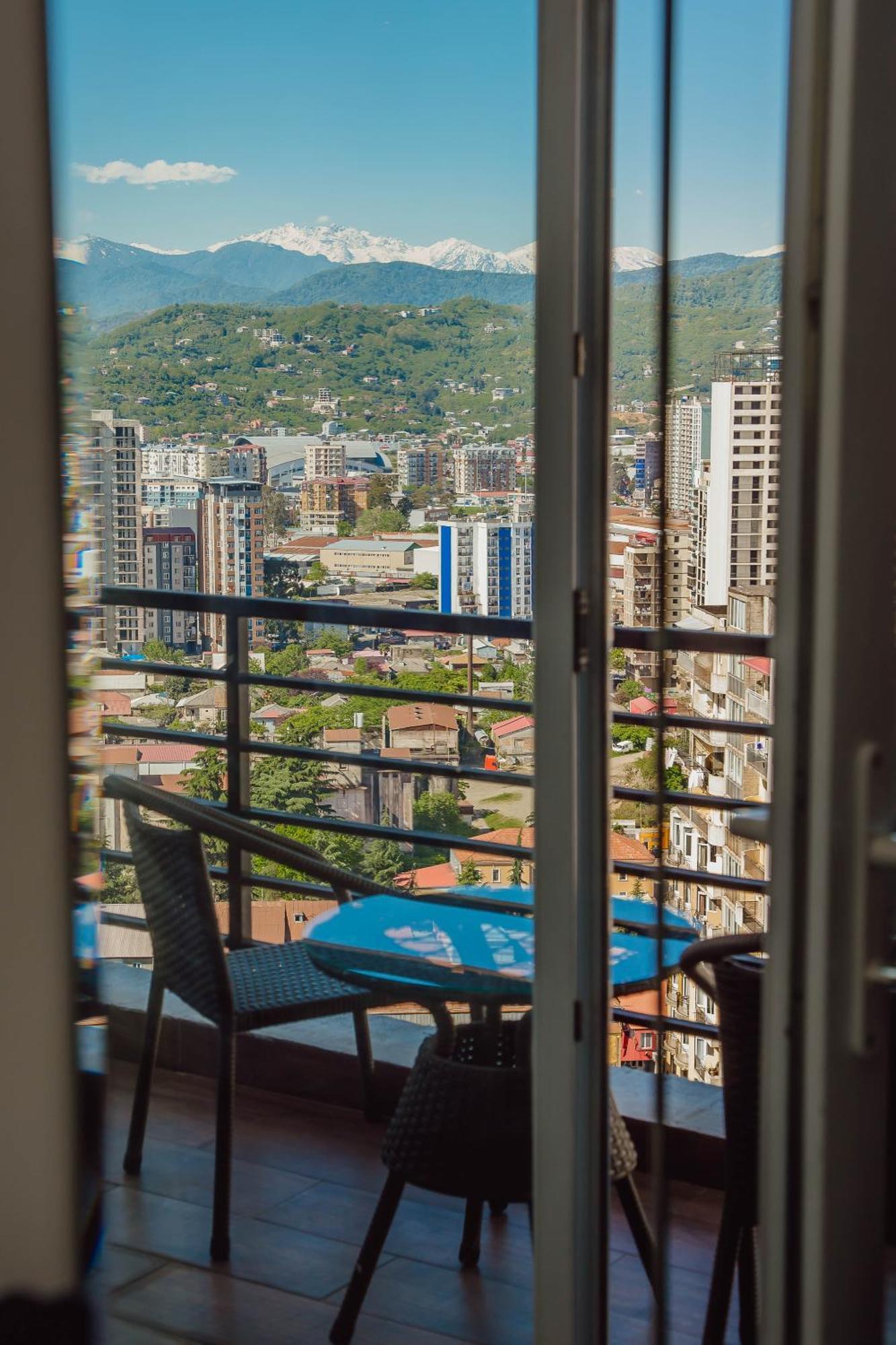 Happy Apartments Batumi Exterior foto
